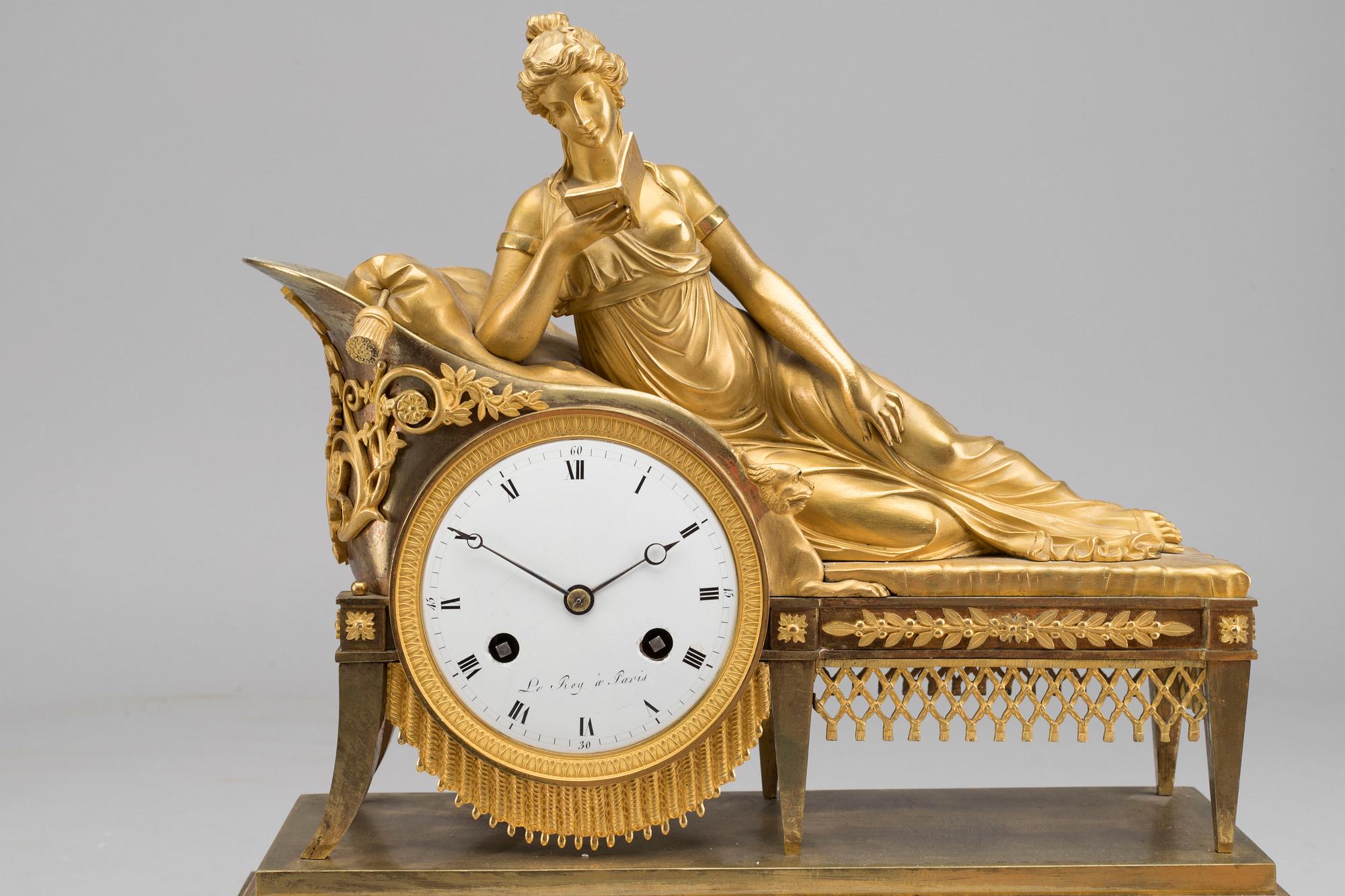 BORDSPENDYL, empire Le Roy Paris 1800-talets mitt.