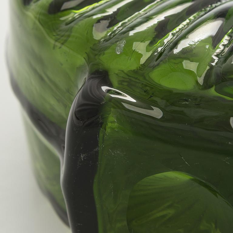 Helena Tynell, a 'Sun bottle' for Riihimäen Lasi Oy. In production 1964-1974.