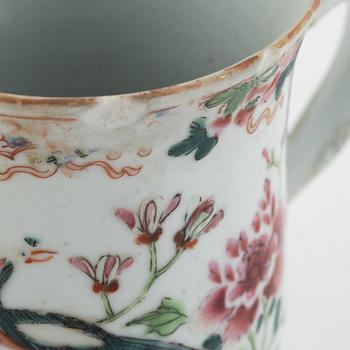 Mugg, porslin, Kina, Qingdynastin, Qianlong (1736-95).