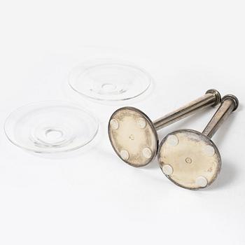 Ulla Christiansson, ljusstakar, ett par. "Gala", Metall och glas, Svenskt Tenn.