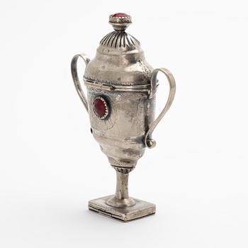 Snuff box, silver, L. P Helt (born 1783), Denmark, first half of the 19th century.