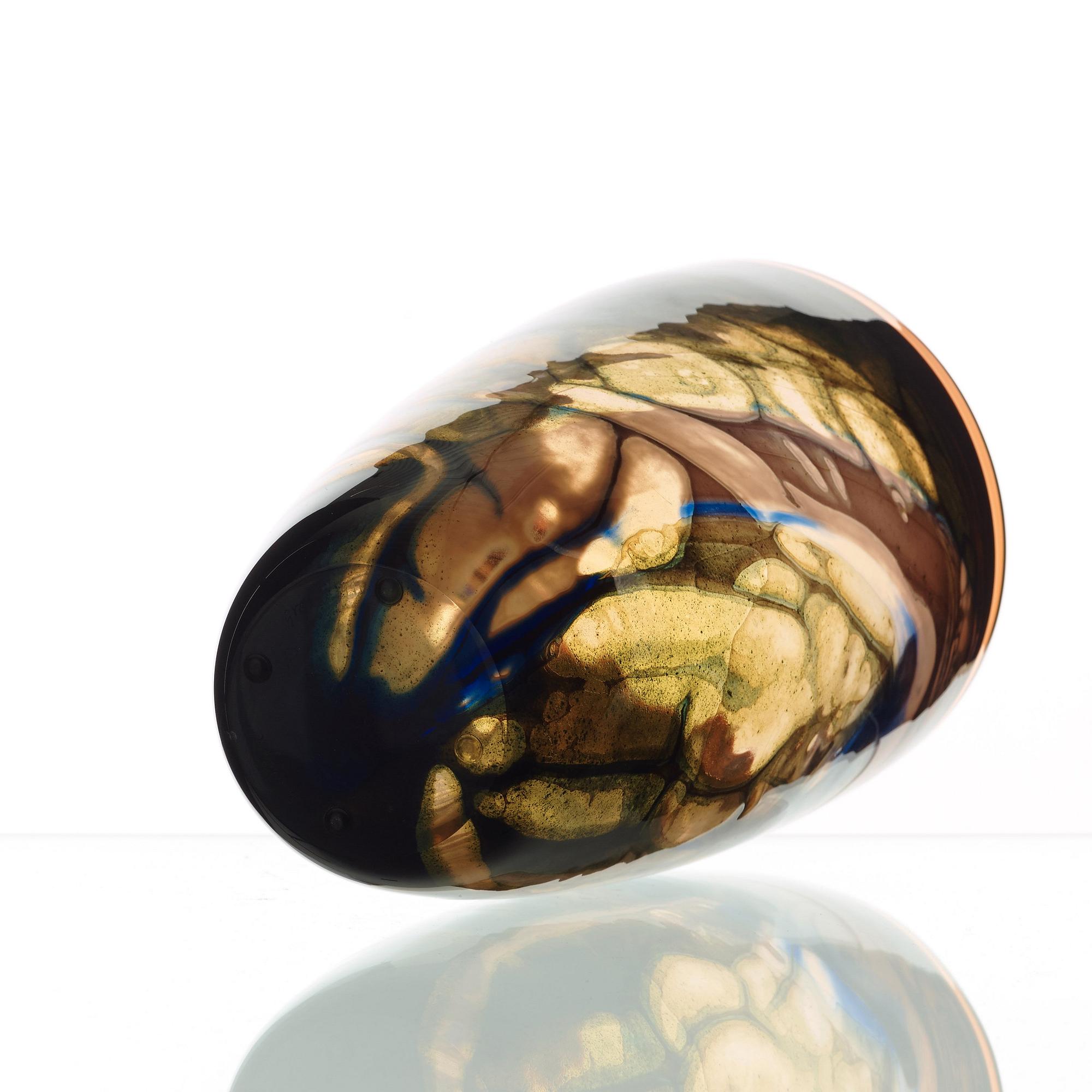 Eva Englund, a 'Graal' glass vase, Muraya 1990.