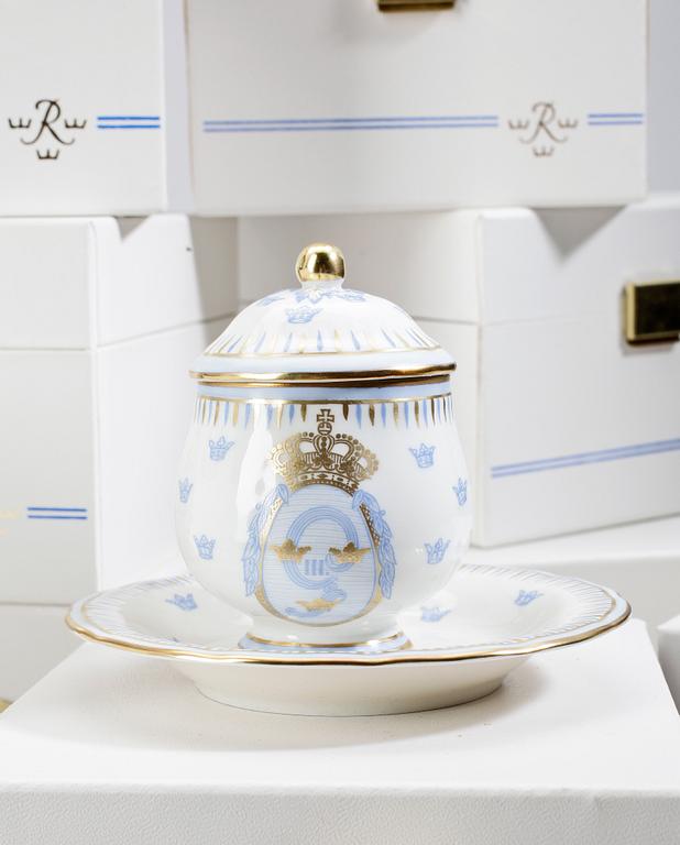 CRÈMEKOPPAR, 23 st, flintgods, Rörstrand, 1900-talets andra hälft.