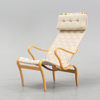 A Miranda lounge chair by Bruno Mathsson, dated 2001.
