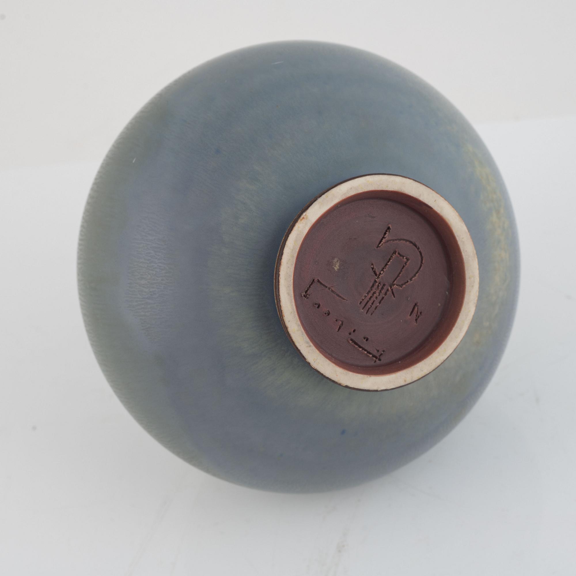 Berndt Friberg, a stoneware vase, Gustavsberg Studio, Sweden, 1972.