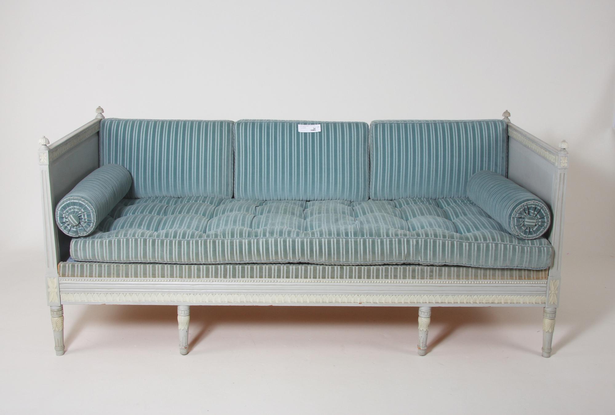 SOFFA/DAGBÄDD, gustaviansk stil omkring 1900.