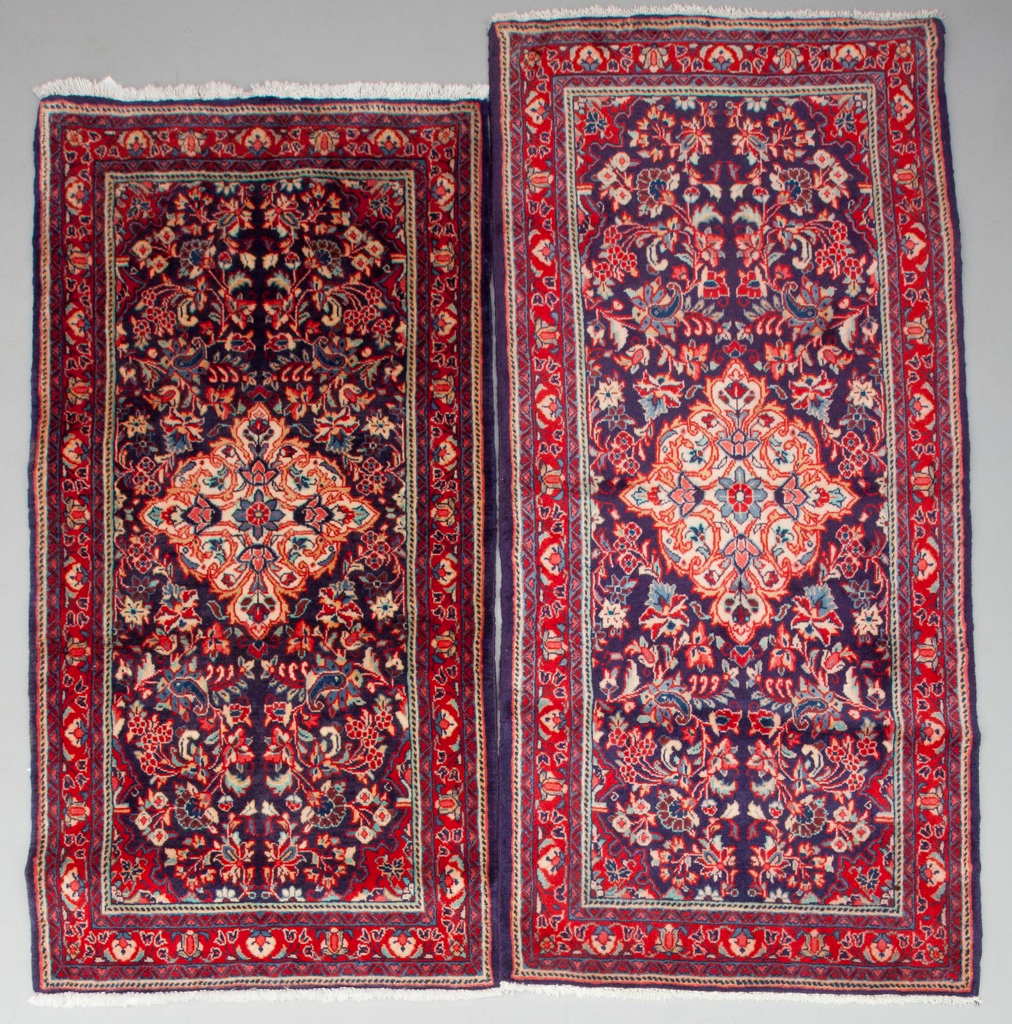MATTOR, 2 st, Sarouk, old. 145x68 cm resp. 132x66 cm.