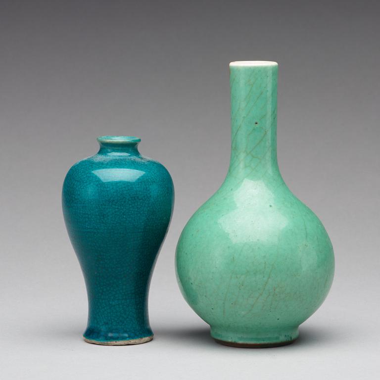 Two monochrome glazed vases, Qing dynasty, 18th Century.