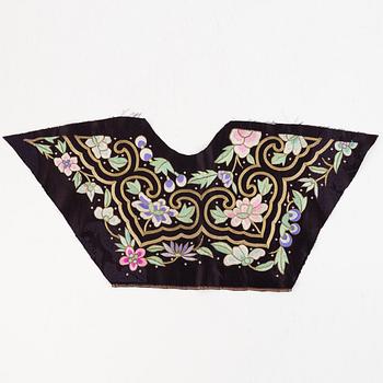 Two Chinese silk collars and two silk embroideries, 20th century.