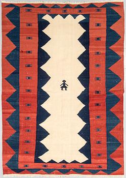 A KILIM RUG, 257 x 180 cm.