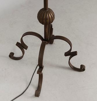 GOLVLAMPA, 1900-talets första hälft.