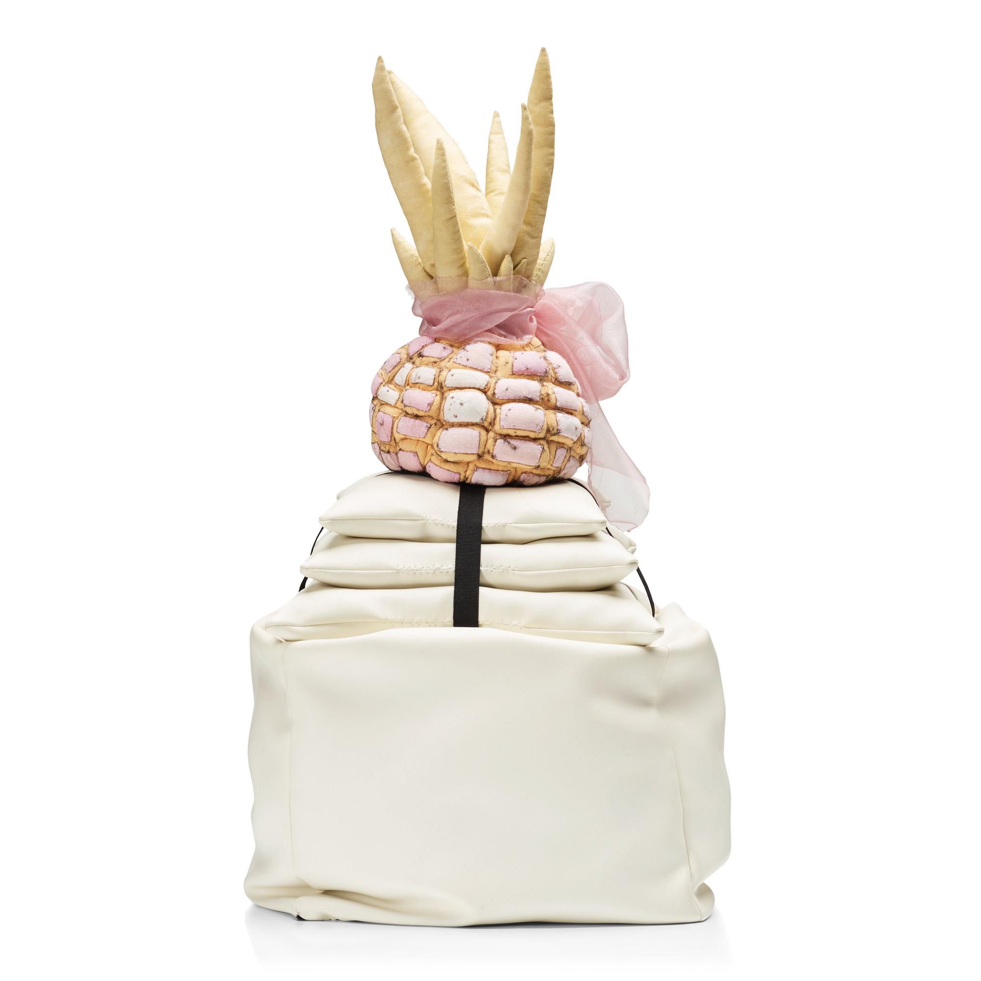 Märit Runsten, "Power meat united".