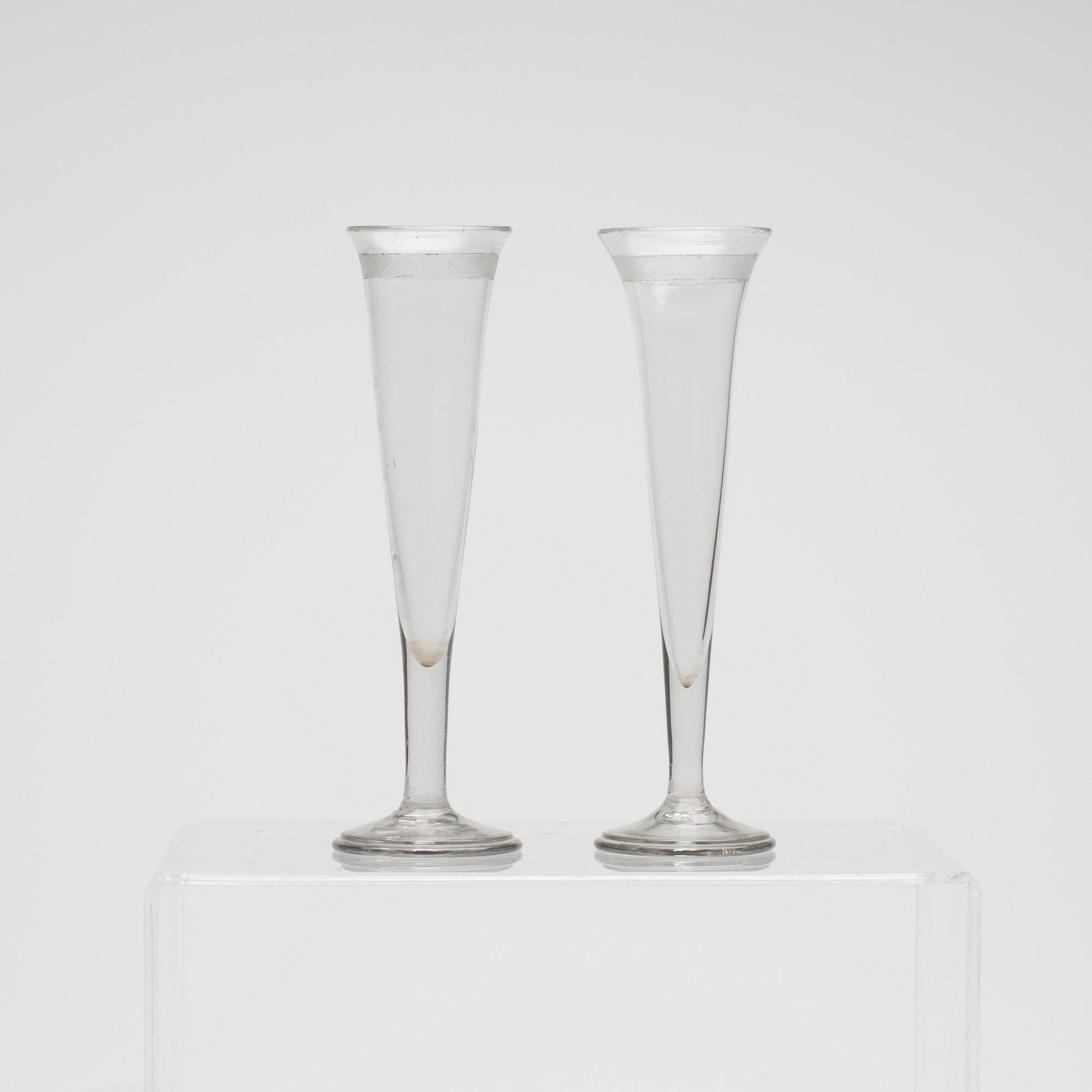 CHAMPANGESTRUTAR, ett par. sengustavianska. Omkring 1800.