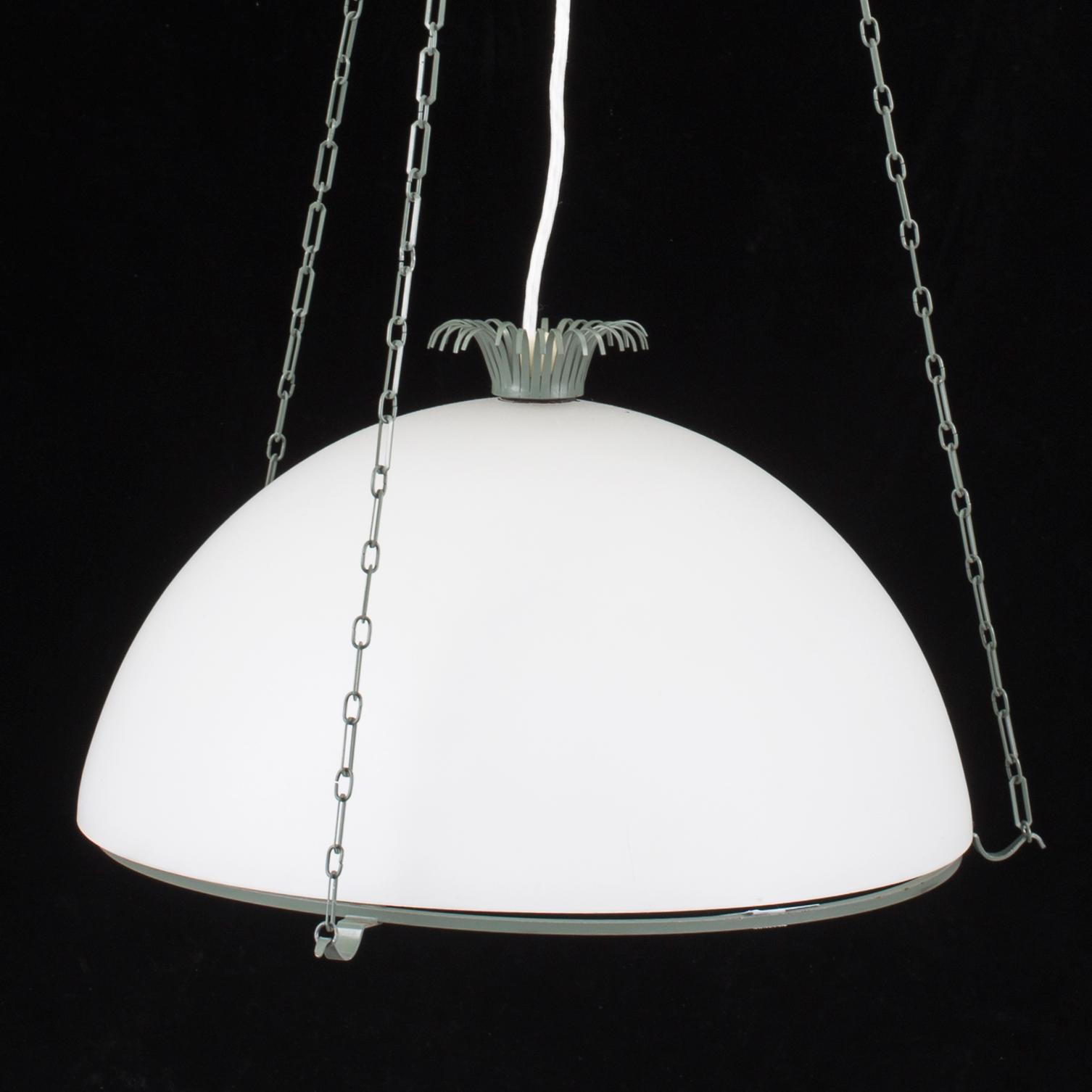 TAKLAMPA, Gunnar Asplund, Ateljé Lyktan, 1900-talets andra hälft. Höjd ca 115 cm.