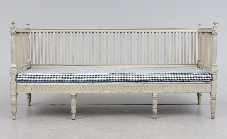 SOFFA, sengustaviansk, omkring år 1800.