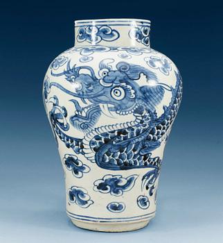 A Korean vase, Choson, 19th Century.