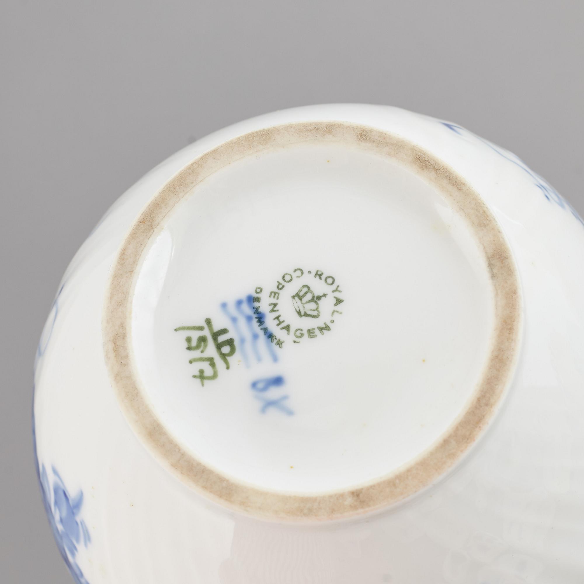 ROYAL COPENHAGEN, a 'Blå Blomst' part coffee and tea service, Denmark (75 pieces).