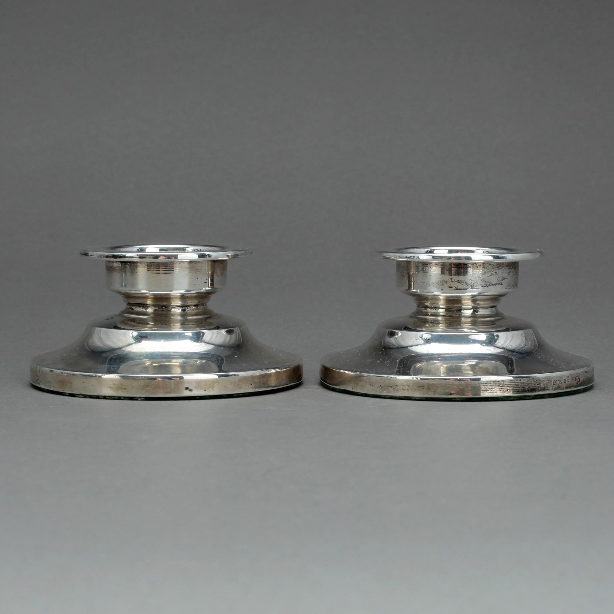 LJUSSTAKAR, ett par, silver, 1900-talets andra hälft.