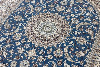 Matta, Nain, ca 230 x 194 cm.