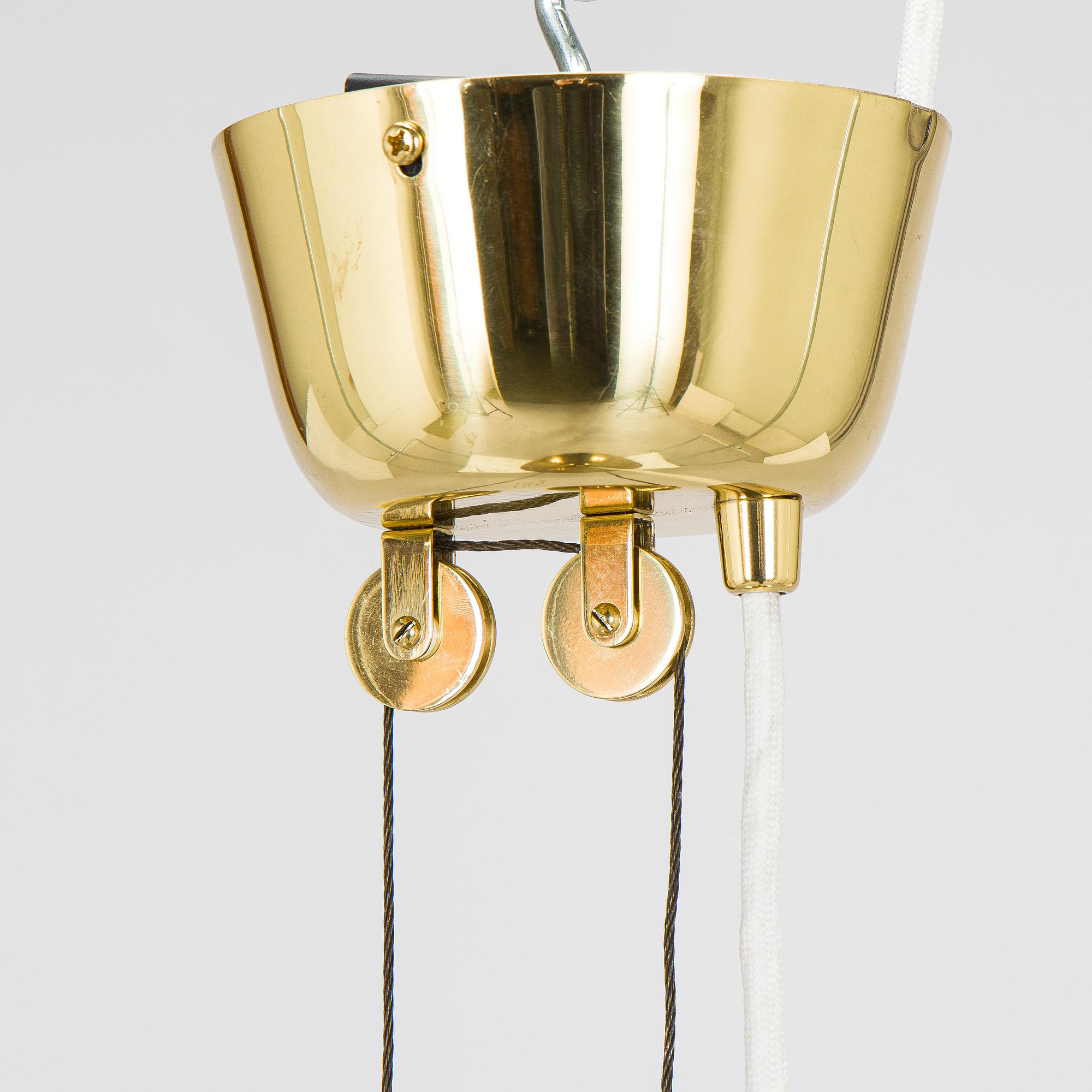 Paavo Tynell, kattovalaisin, malli 1965 A, Taito/Idman, 1900-luvun puoliväli.