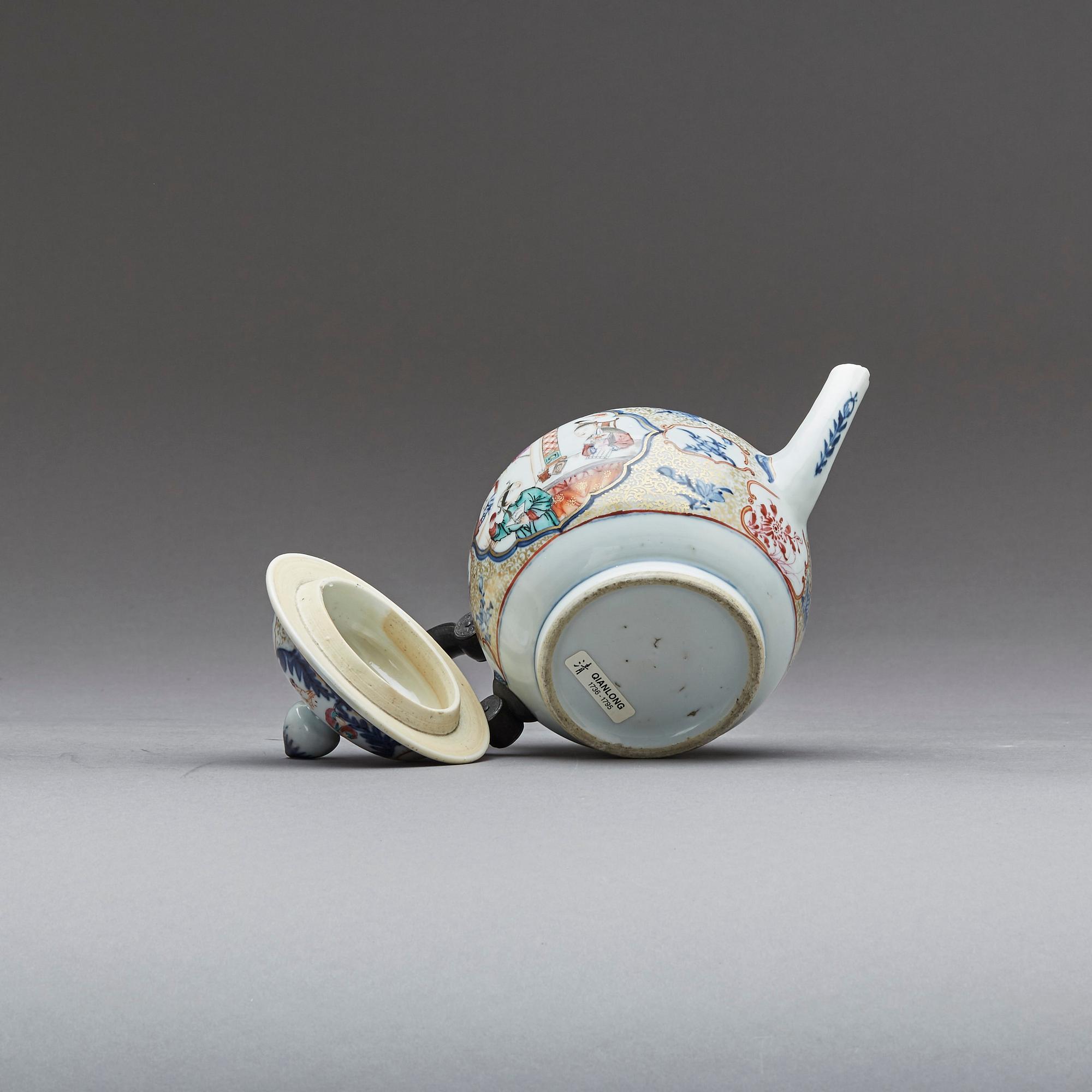 TEKANNA, porslin, Kina, Qianlong(1736-1795).