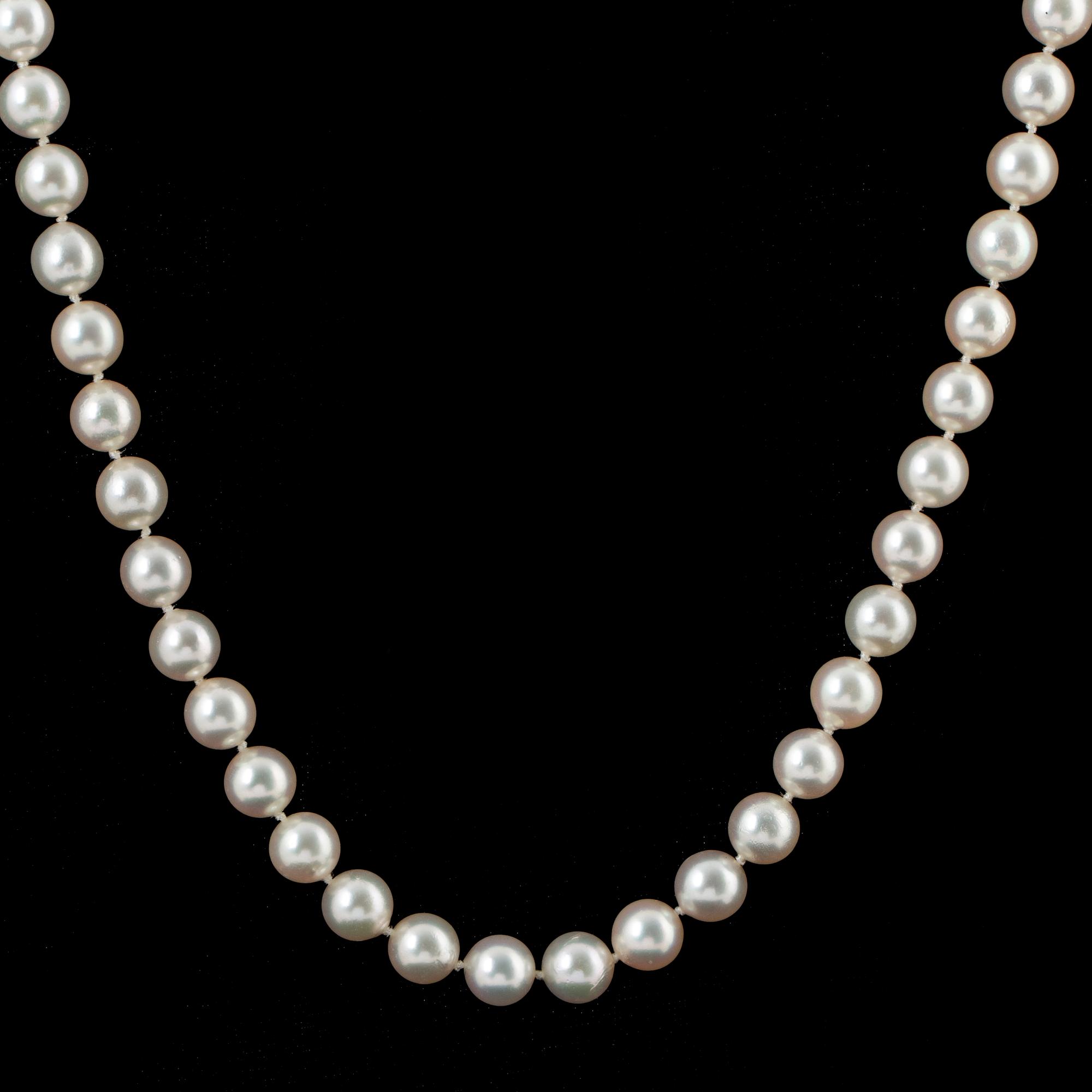 Cultured pearl necklace, clasp.