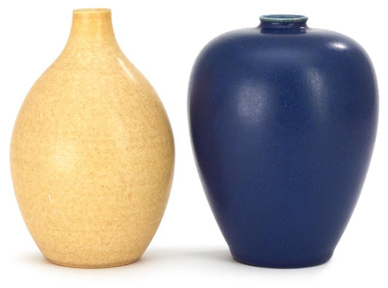 Two Erik and Ingrid Triller stoneware vases, Tobo.