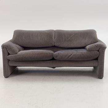 Vico Magistretti, sofa, "Maralunga", Cassina.