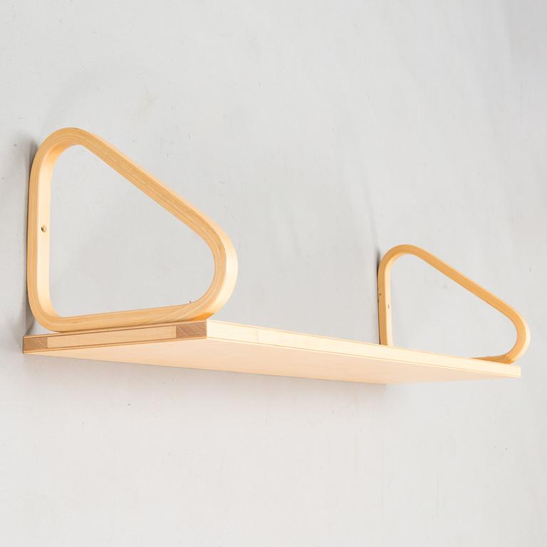 Alvar Aalto, a '112B' shelf for Artek 2005.