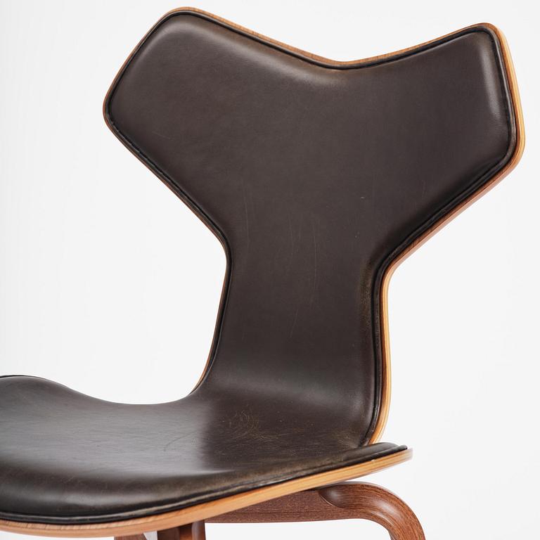 Arne Jacobsen, stolar, sex stycken, "Grand Prix", Fritz Hansen, 2021.