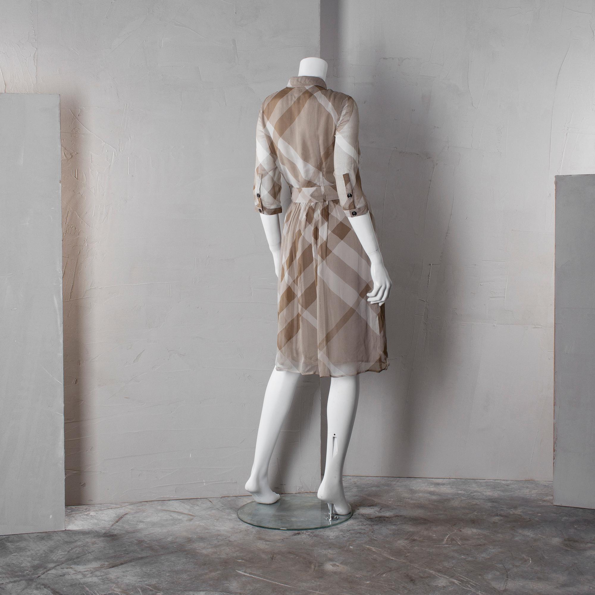 KLÄNNING, Burberry, storlek 34.