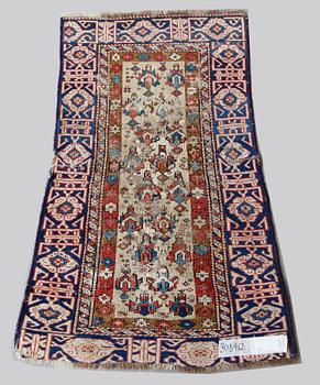 MATTA, kaukasisk, antik, 135 x 75.