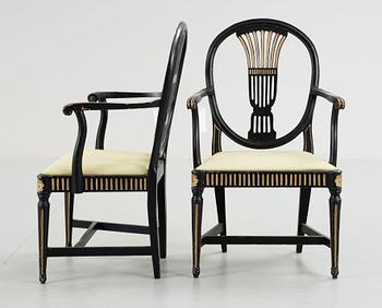 KARMSTOLAR, ett par, gustaviansk stil. 1800-tal.