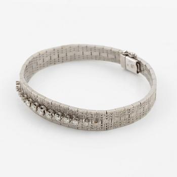 Bracelet 18K white gold with round brilliant-cut diamonds.