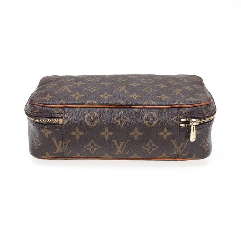 NECESSÄR, Louis Vuitton.