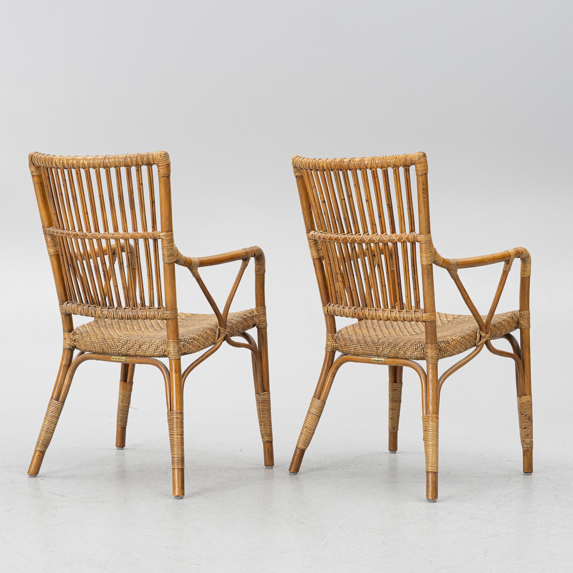 Karmstolar, ett par, 2000-tal.