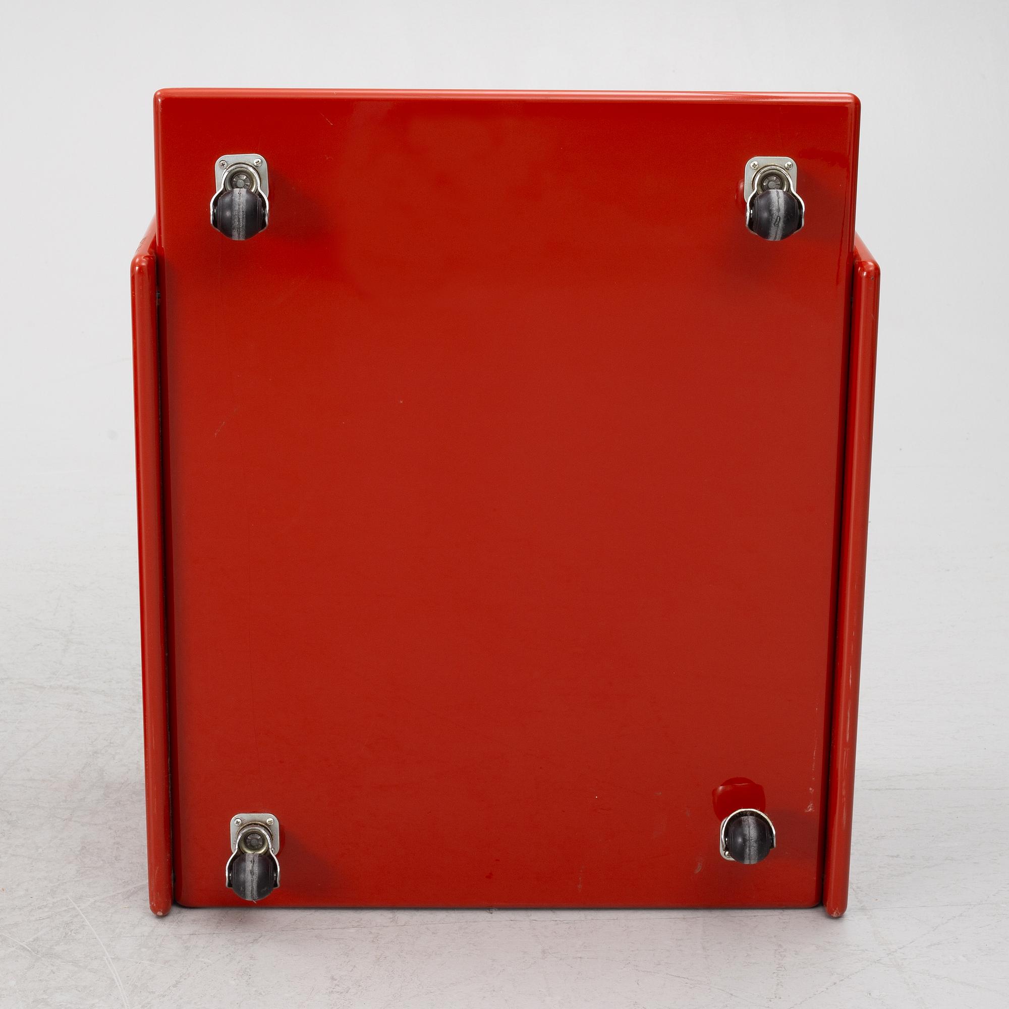 Kazuhide Takahama, A pair of side tables, Simon International, end of the 20th century.