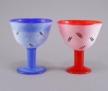 SKÅLAR, 2 st, glas, Ulrica Hydman-Vallien, Kosta Boda, 1900-talets slut.