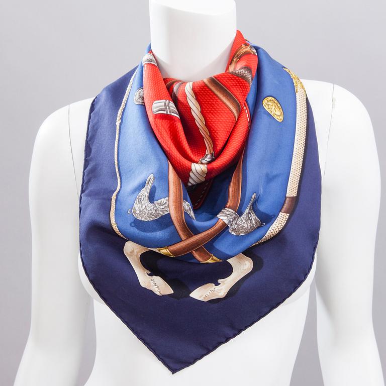 HERMÈS Cannes & Pommeaux SCARF.