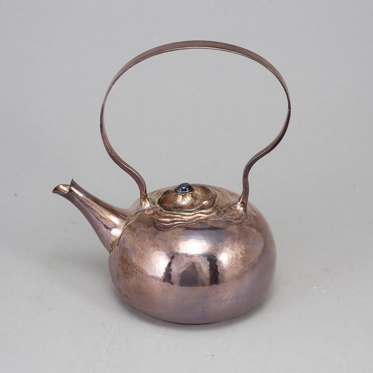 Olle Ohlsson, a sterling silver teapot, Stockholm 1982.