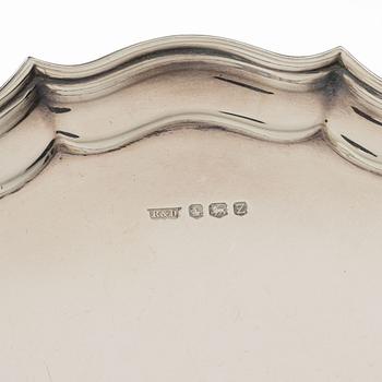 An English silver salver, mark of Roberts & Dore Ltd, Sheffield 1967.