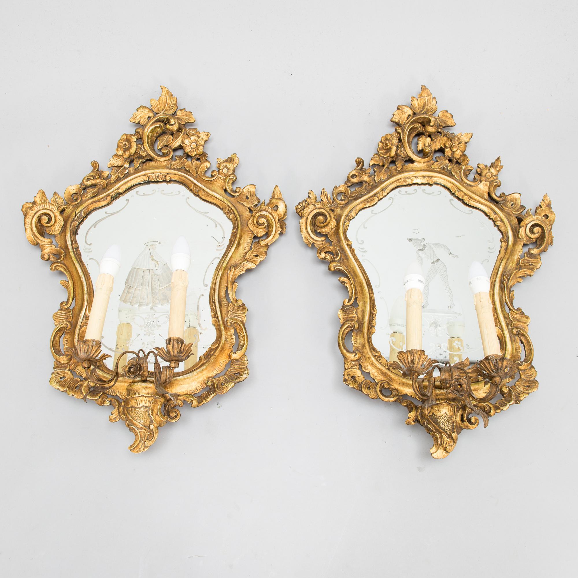 A pair of Venetian mirror lamps in rococo style,  20th century.