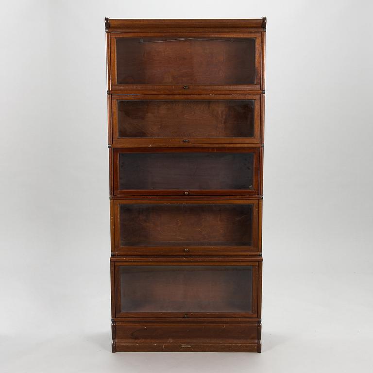 An early 20th century Billnäs book shelf / book cabinet.