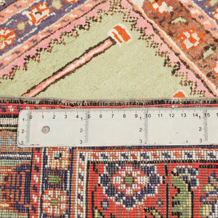 A Kayseri saff, old, ca 232 x 87 cm.