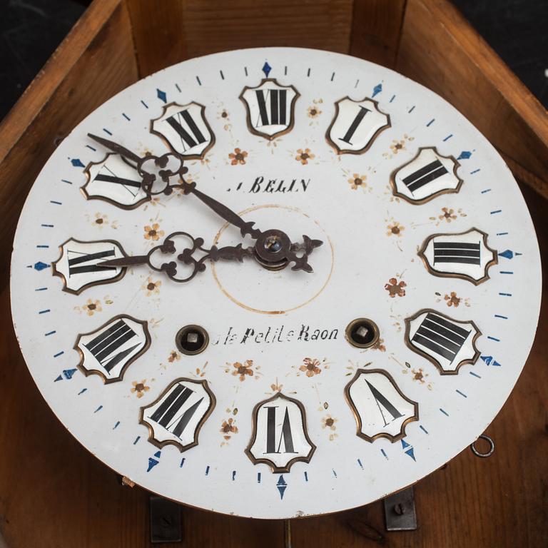 VÄGGPENDYL, s k Lejaklocka, omkr 1900.