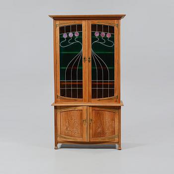 VITRINSKÅP, jugend, 1900-talets början.