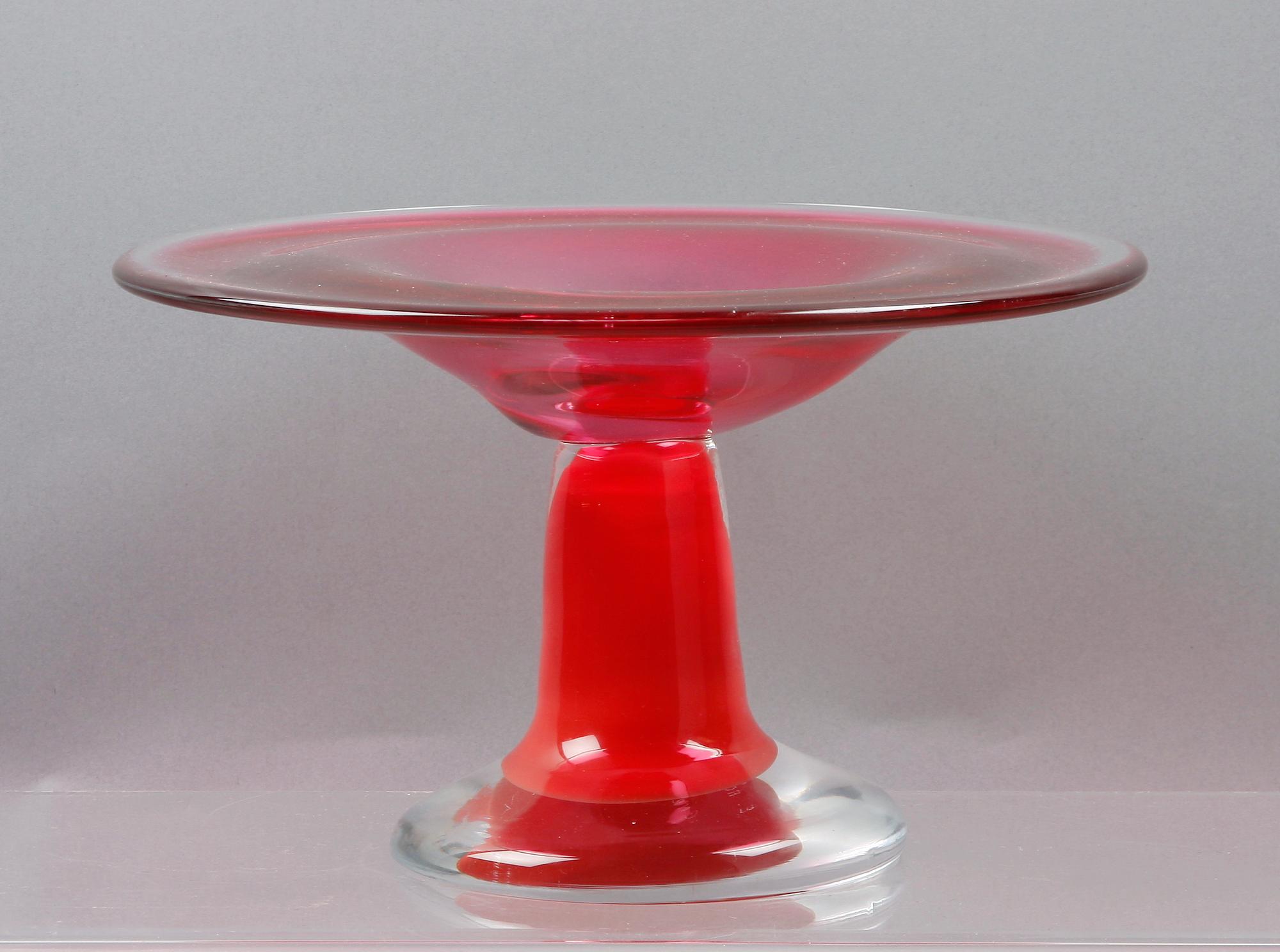 FAT PÅ FOT, glas, Erik Höglund, sign o dat -92.