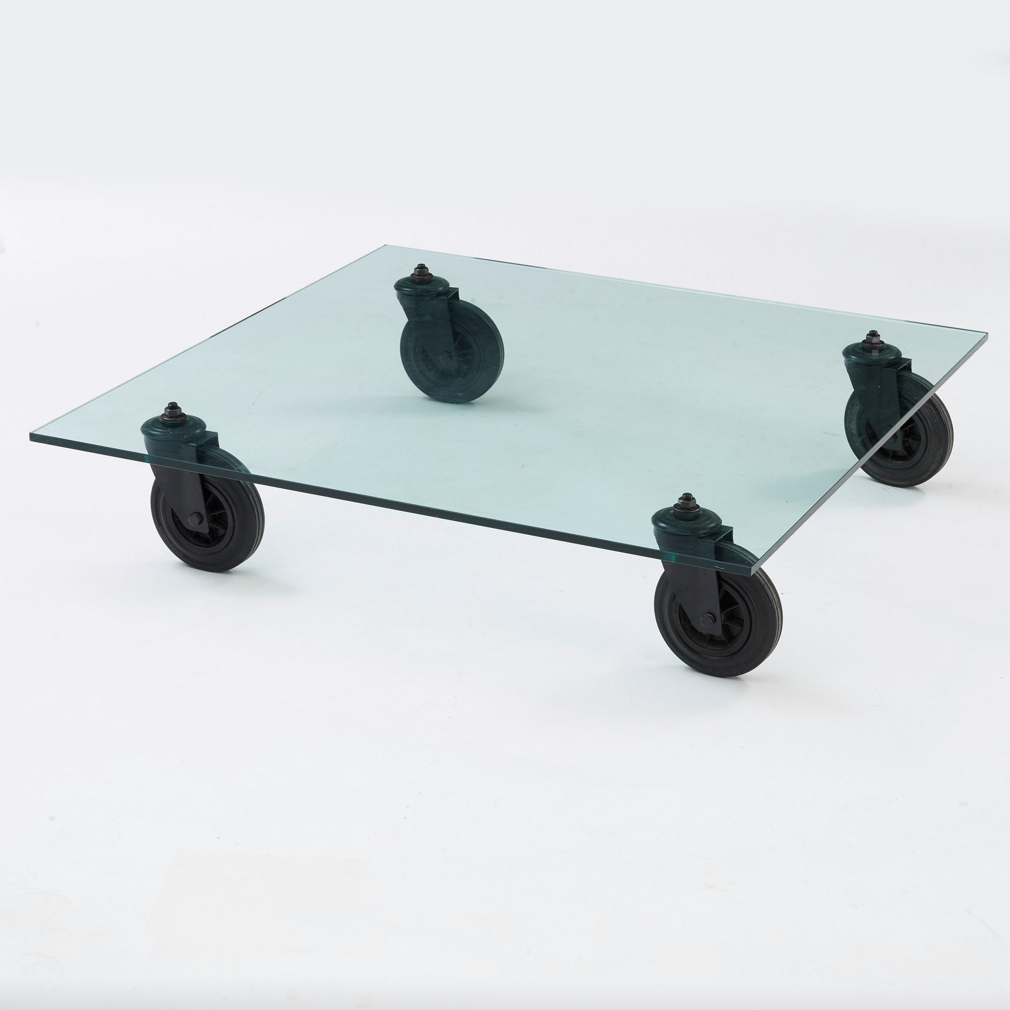 GAE AULENTI, soffbord, "Tavolo con Ruote", Fontana Arte, Italien.