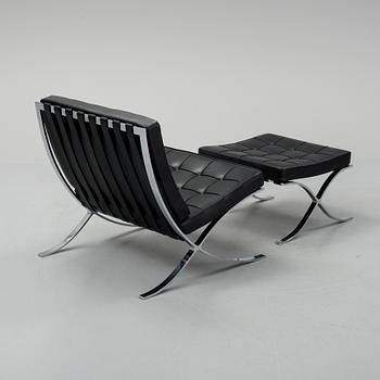 Ludwig Mies van der Rohe, fåtölj med fotpall, 'Barcelona', Knoll Studio.