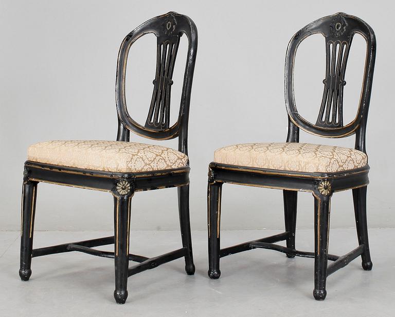 STOLAR, ett par, gustaviansk provinsarbete, 1800-talets första hälft.